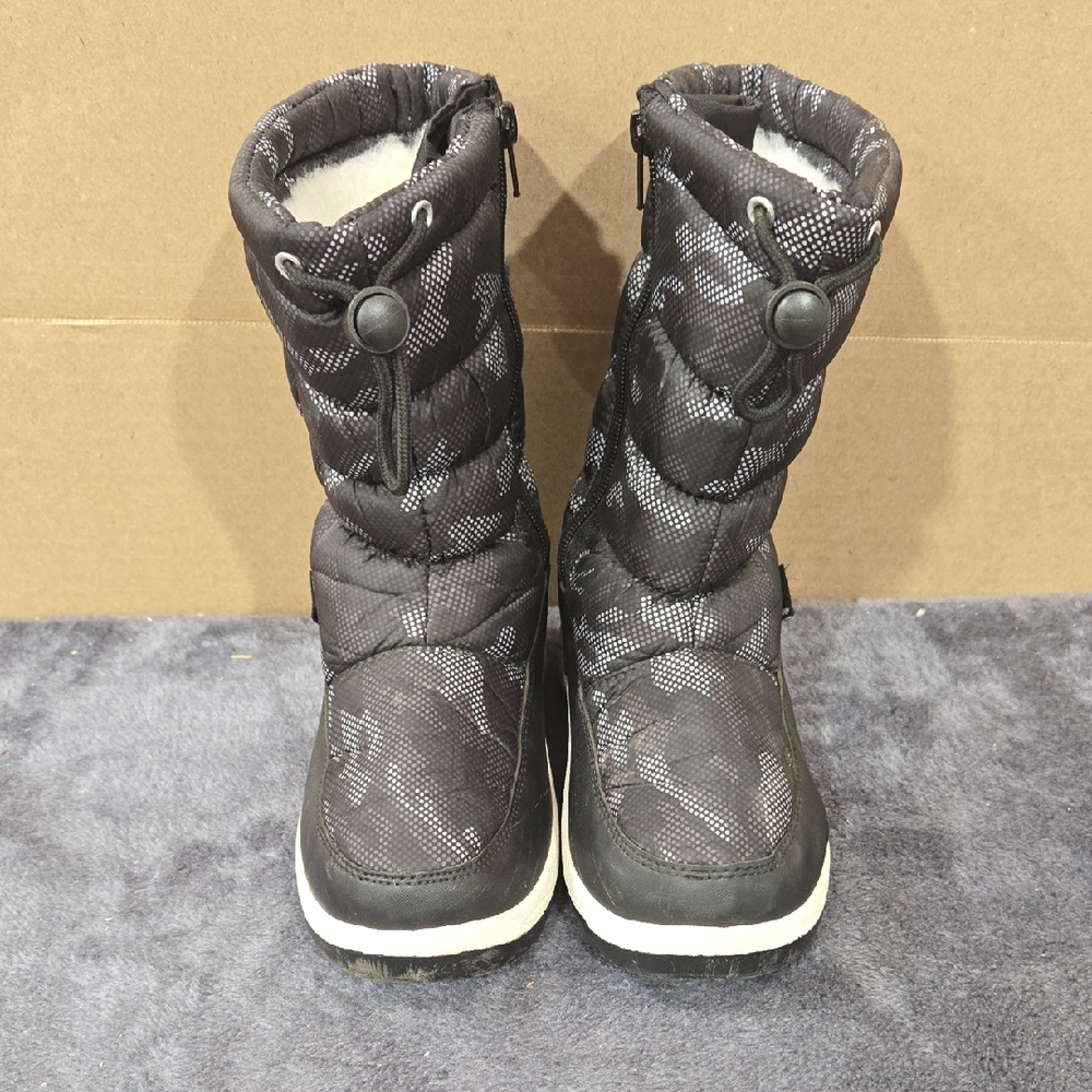 Black and Gray Quilted Winter Boots